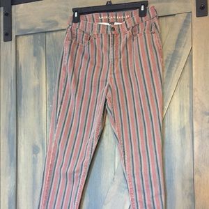 American Eagle High Rise Mom Jeans